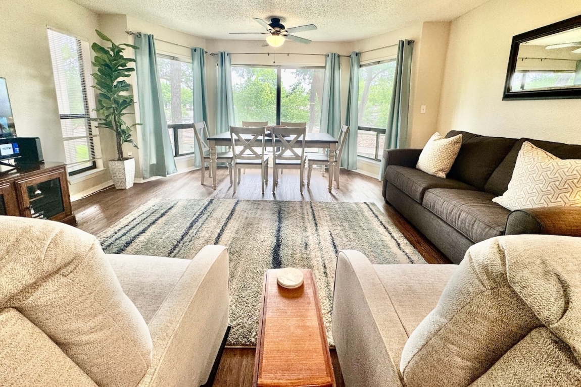 1 Living Room 1