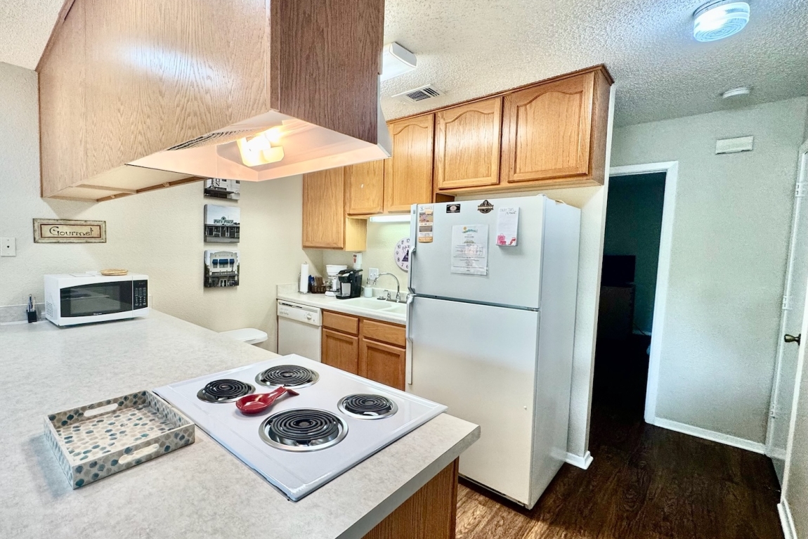 2 Kitchen 2