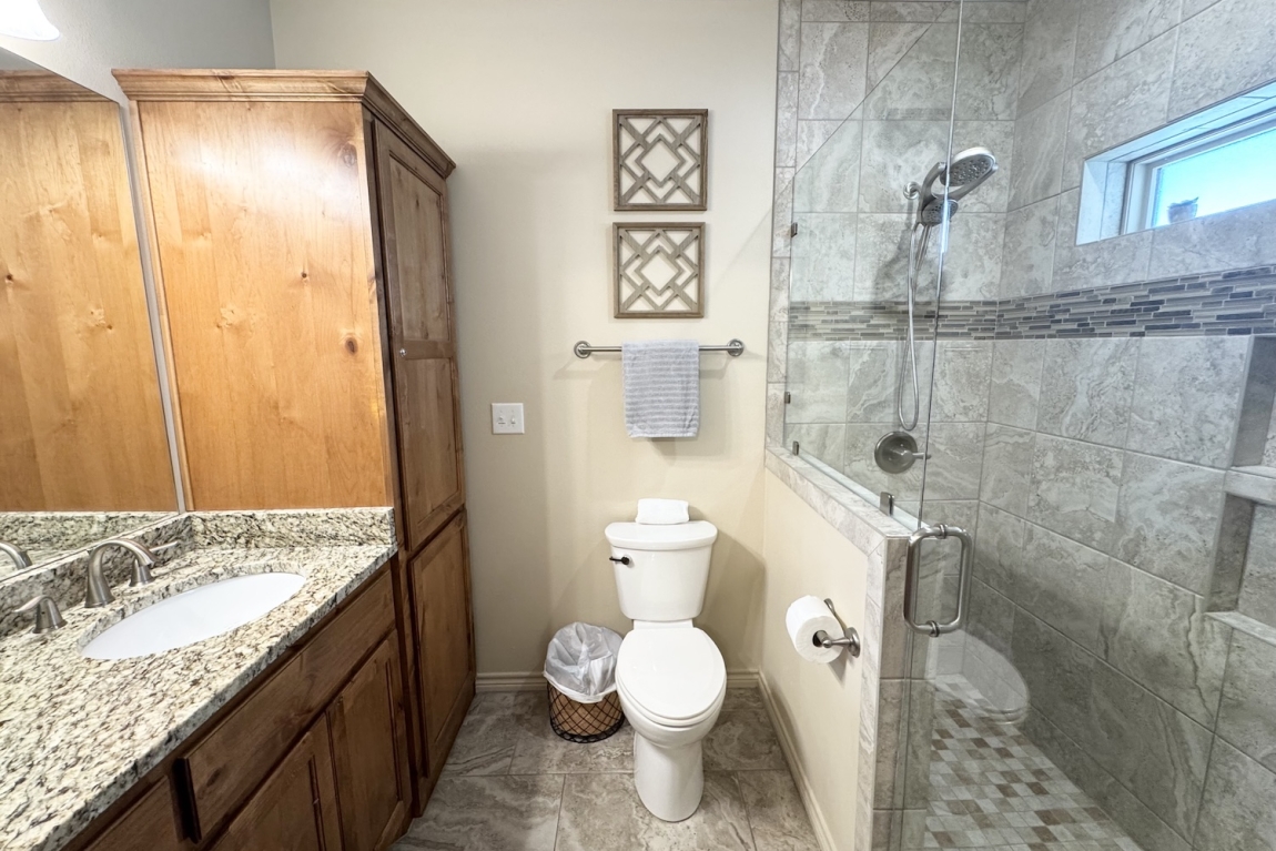 4 Master Bath