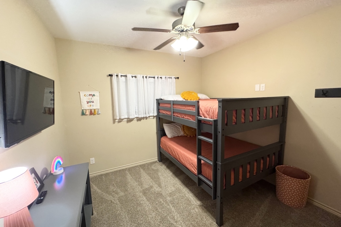 6 Bunk Room