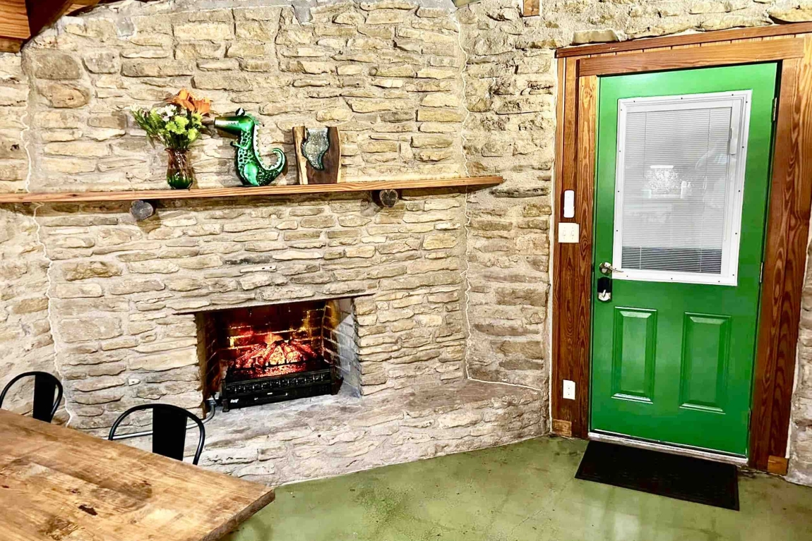 3 kitchen 8
