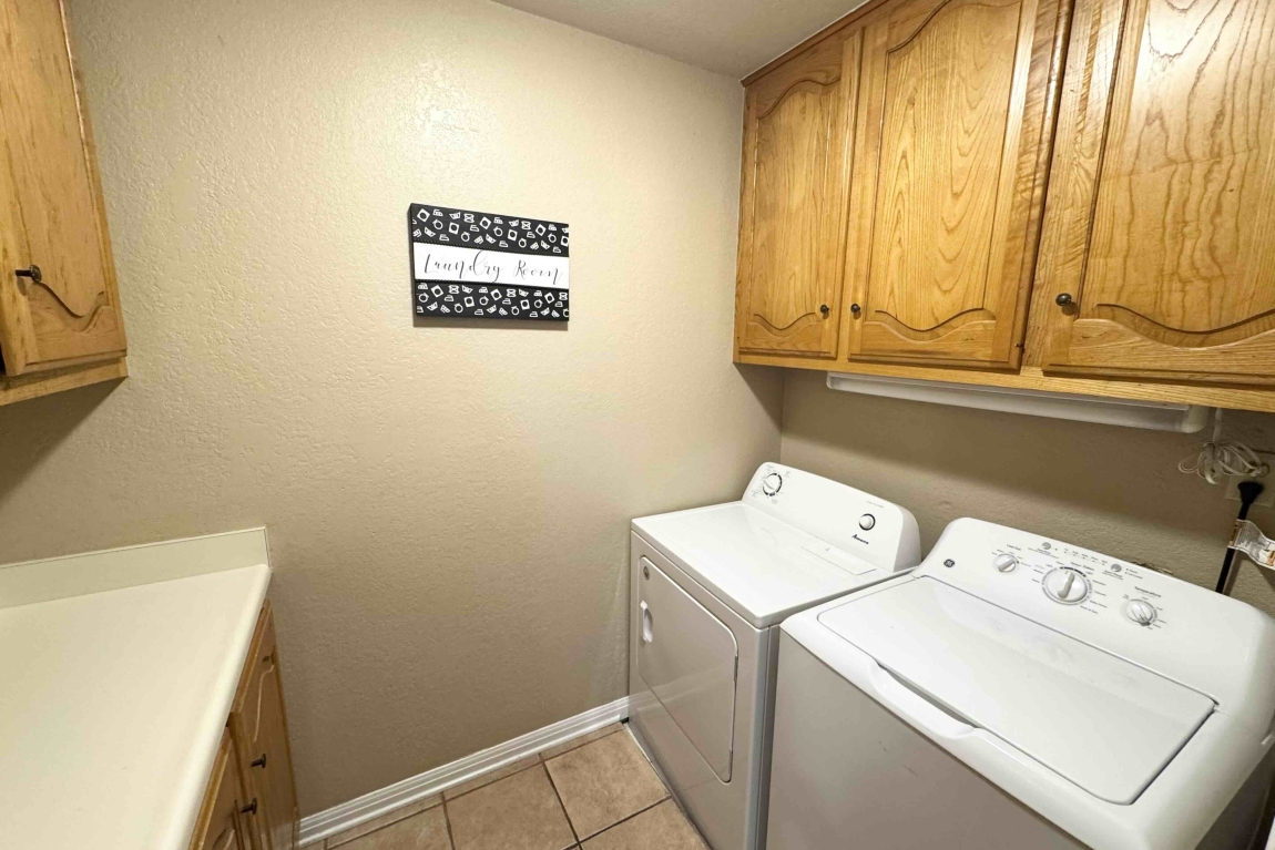 10 Laundry Room 