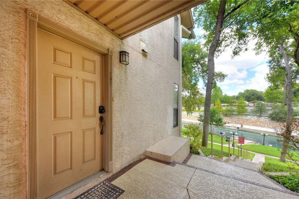 49_Comal-River-Condo-353_m4xd