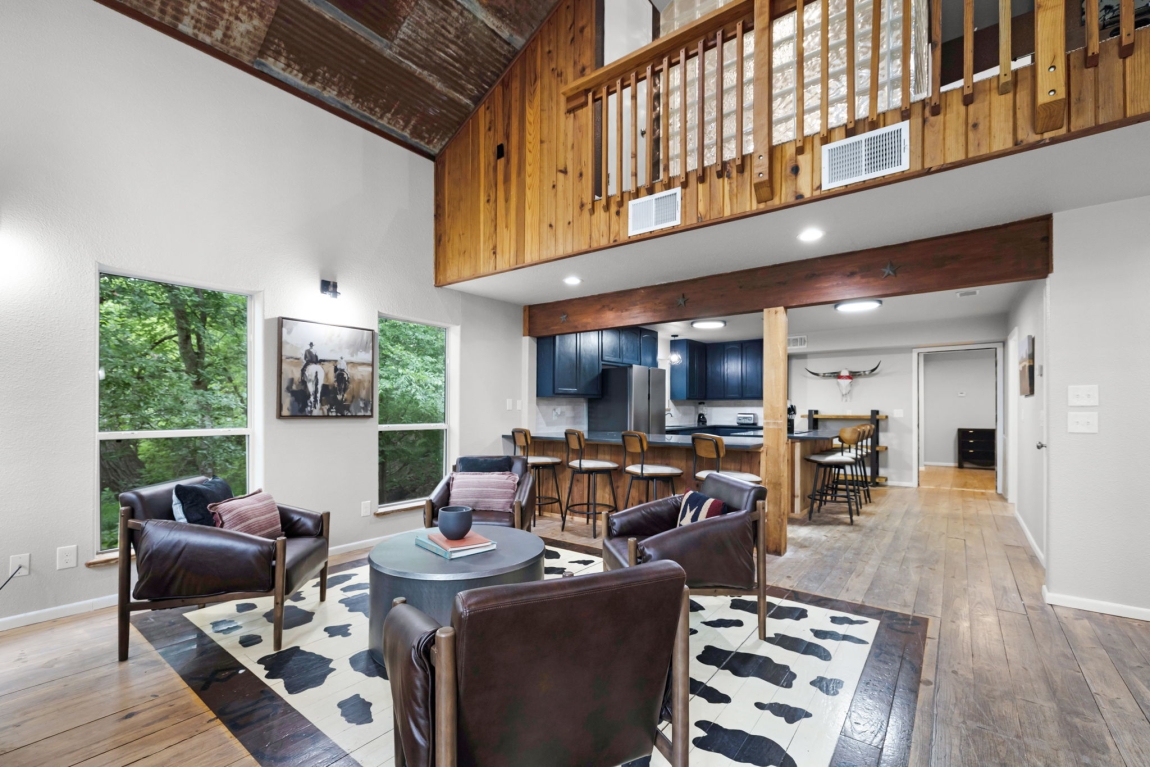 8001 RIver Rd_James_Fossum Studios_3200px_AC0A0058