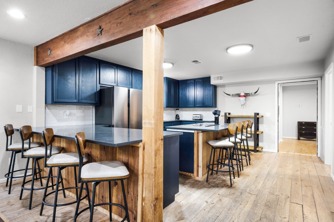 8001 RIver Rd_James_Fossum Studios_3200px_AC0A0065