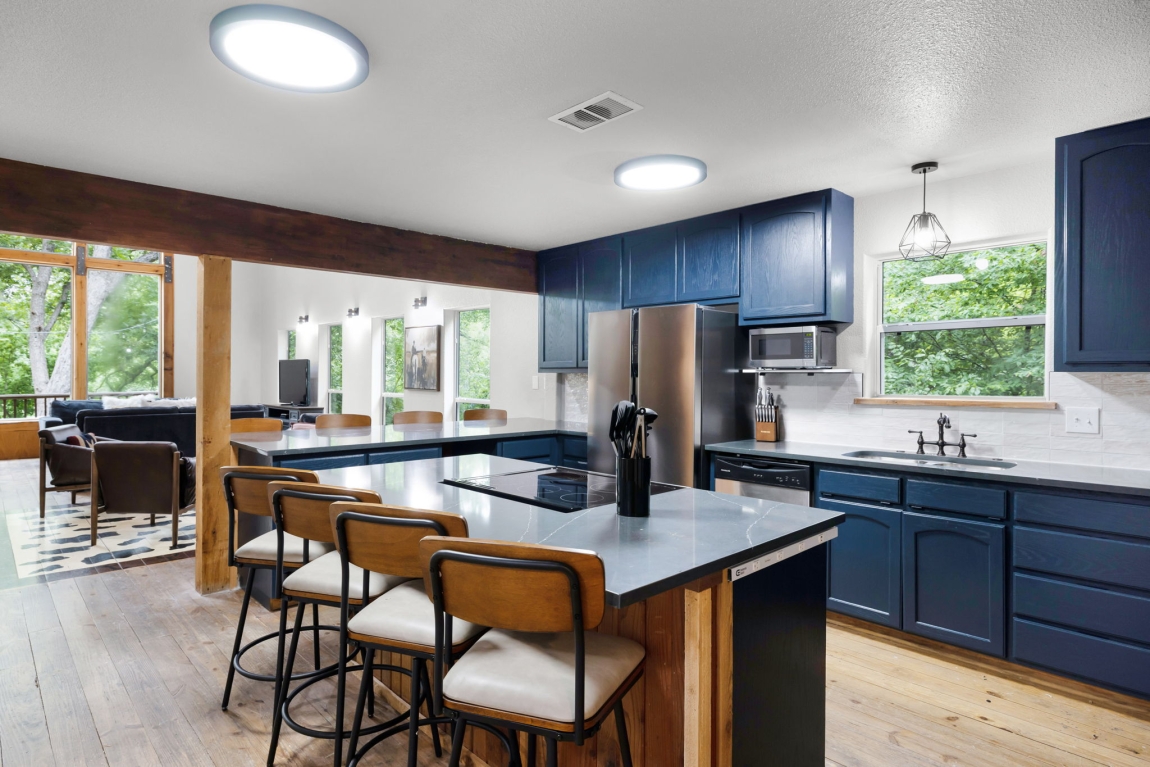 8001 RIver Rd_James_Fossum Studios_3200px_AC0A0067