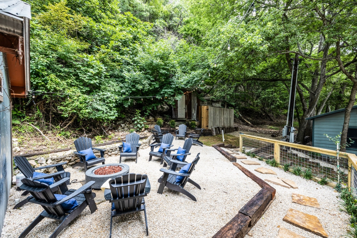 8001 RIver Rd_James_Fossum Studios_3200px_AC0A0097