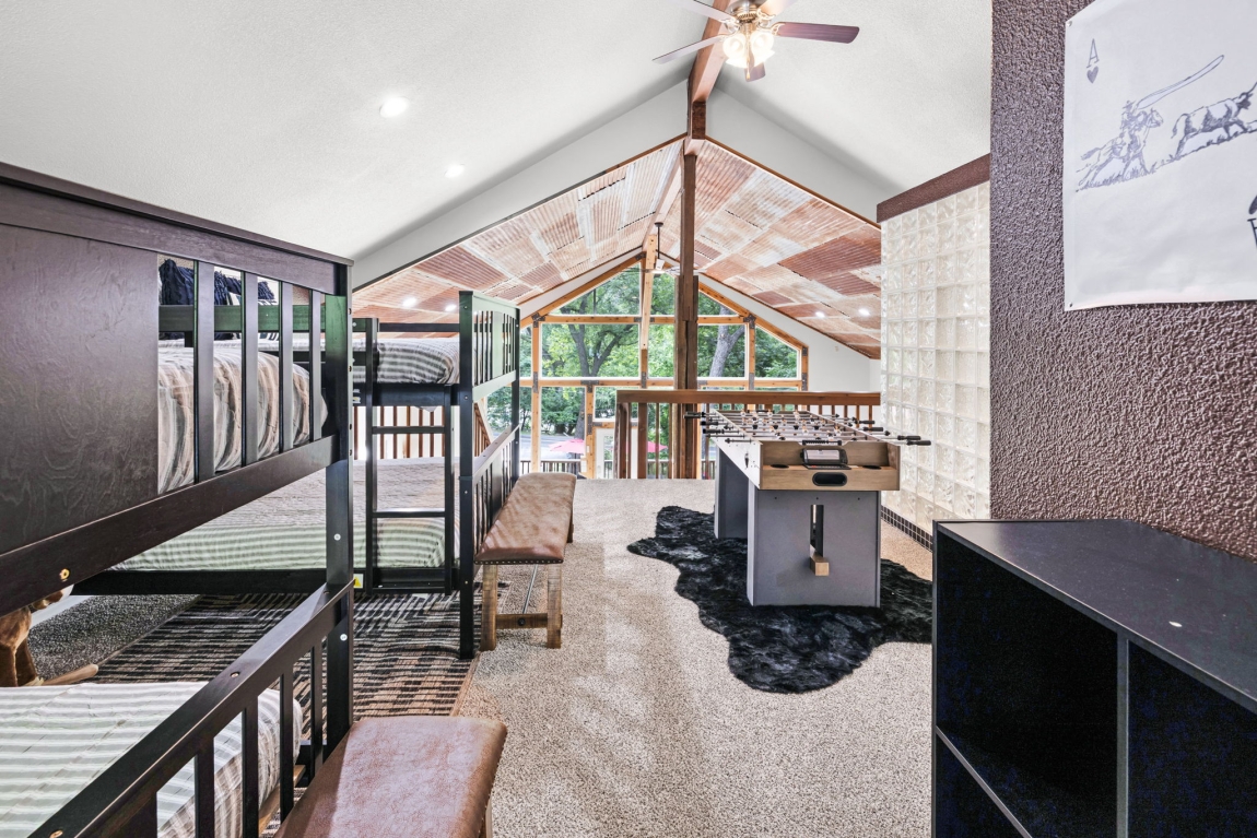 8001 RIver Rd_James_Fossum Studios_3200px_AC0A0130