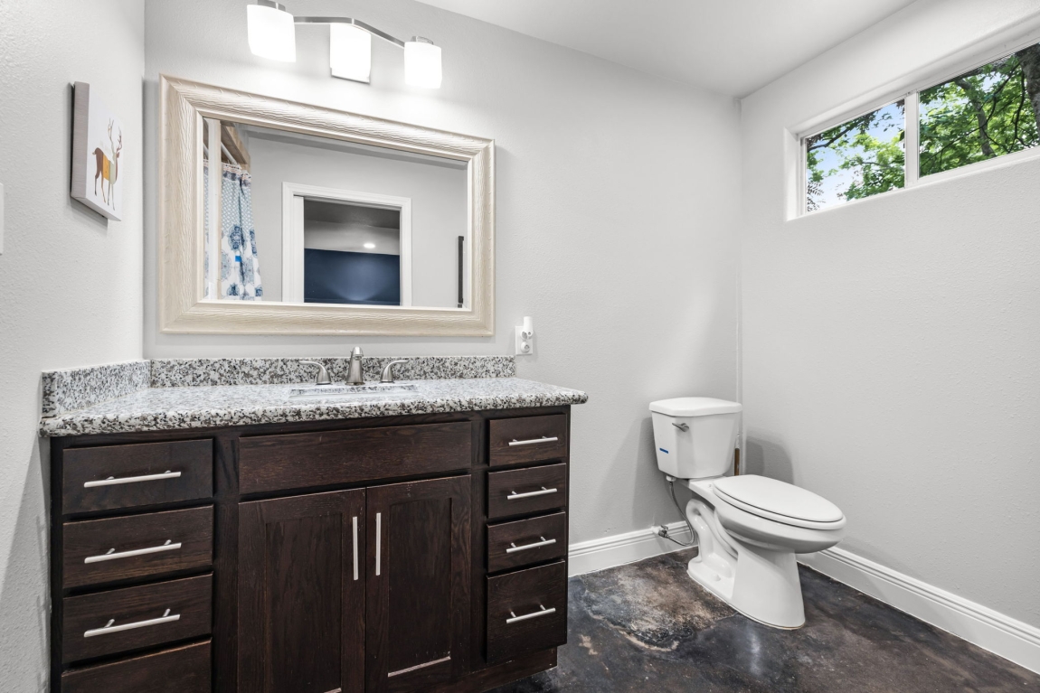 8001 RIver Rd_James_Fossum Studios_3200px_AC0A0231