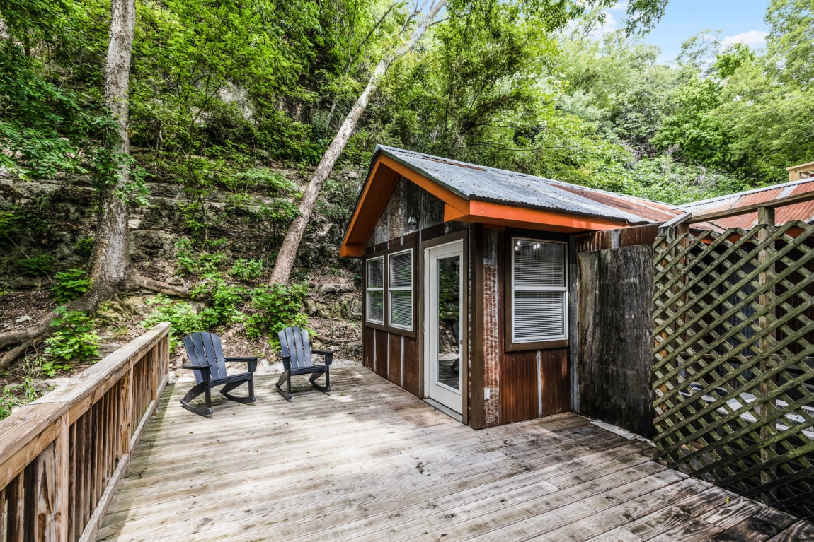 8001 RIver Rd_James_Fossum Studios_3200px_AC0A0244