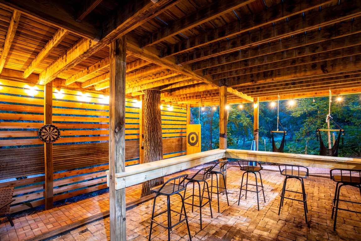 8001 RIver Rd_James_Fossum Studios_3200px_AC0A0535