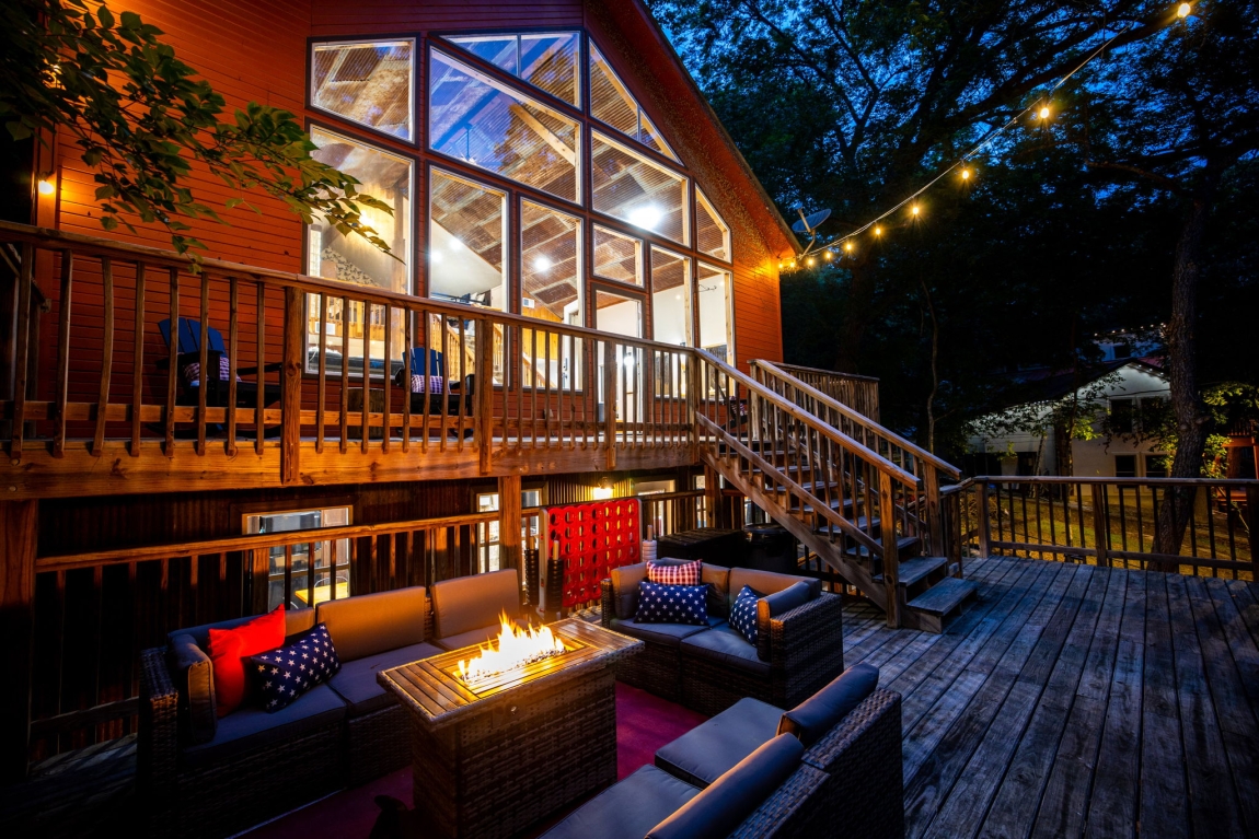 8001 RIver Rd_James_Fossum Studios_3200px_AC0A0537