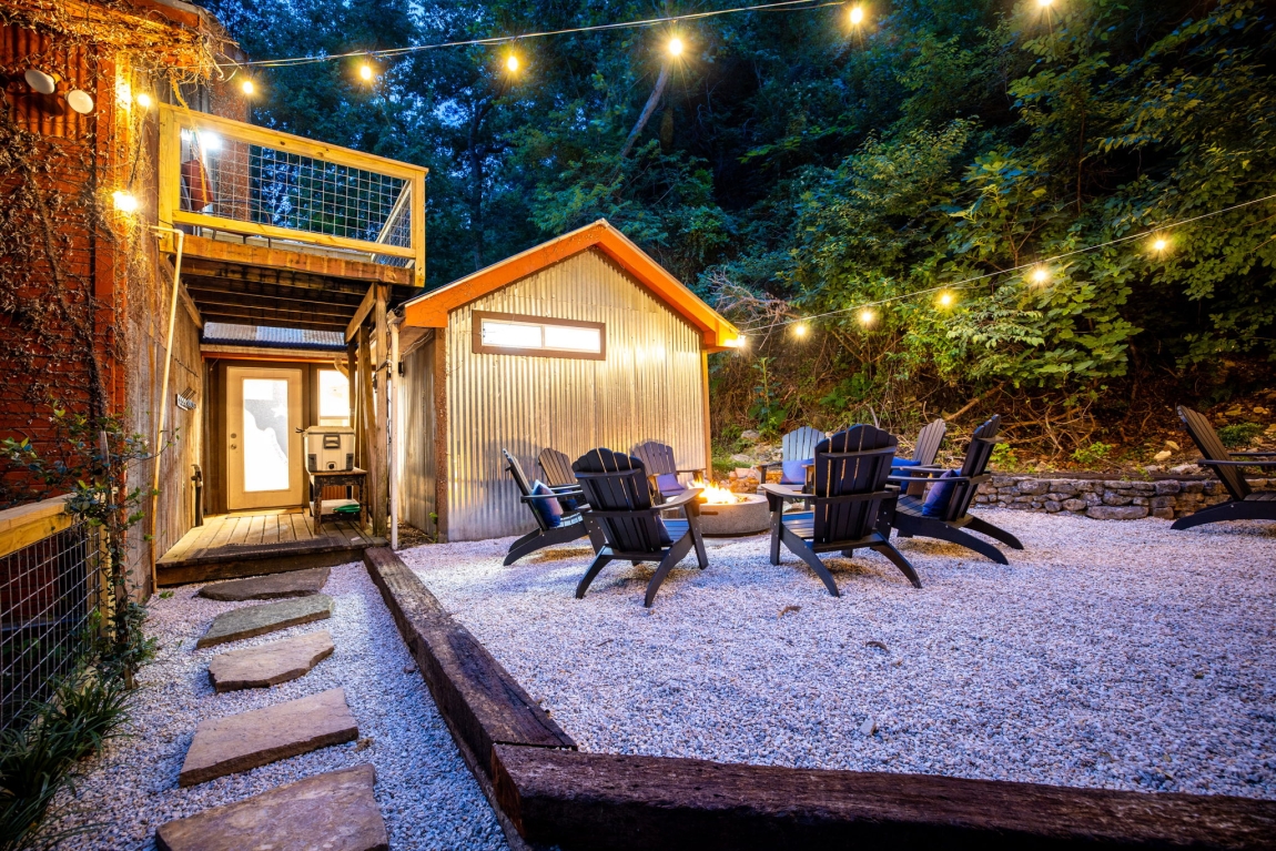8001 RIver Rd_James_Fossum Studios_3200px_AC0A0550